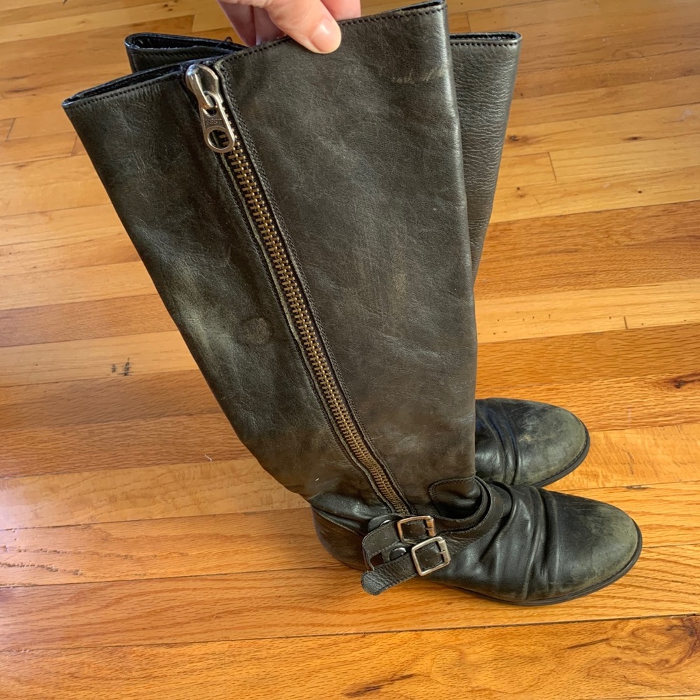 Steve Madden Black boots
